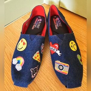 Sz 8.5 Sketchers memory foam plush denim flats sneakers cute patches womens